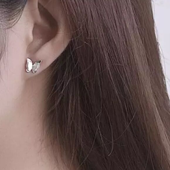 #45 NEW Sterling Silver Butterfly Stud Earrings - Picture 3 of 8